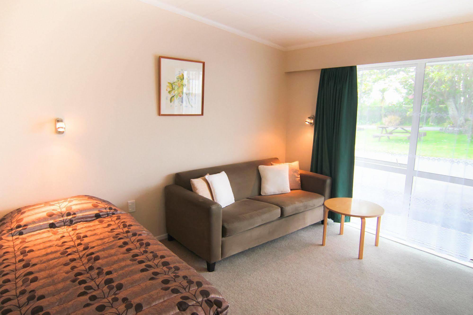 Broadway Lodge Motel Stratford Extérieur photo